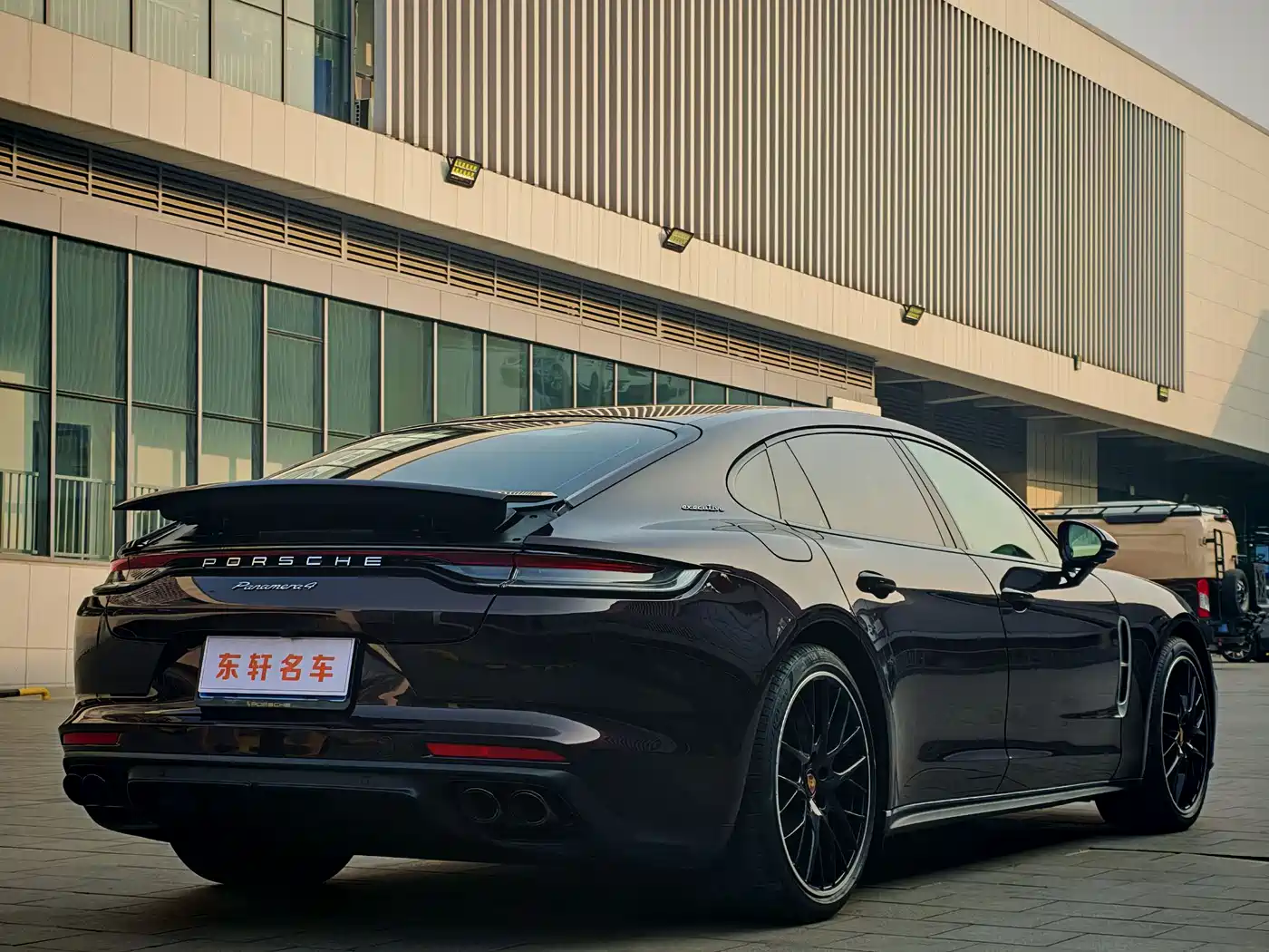 PORSCHE PANAMERA