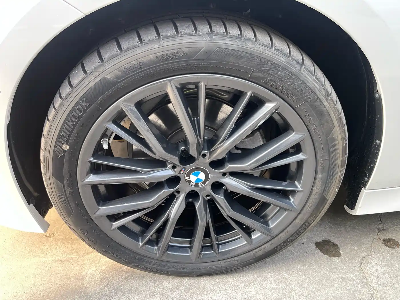 BMW 3 Series 2024 325Li M Sport Shadowline Package фото 31