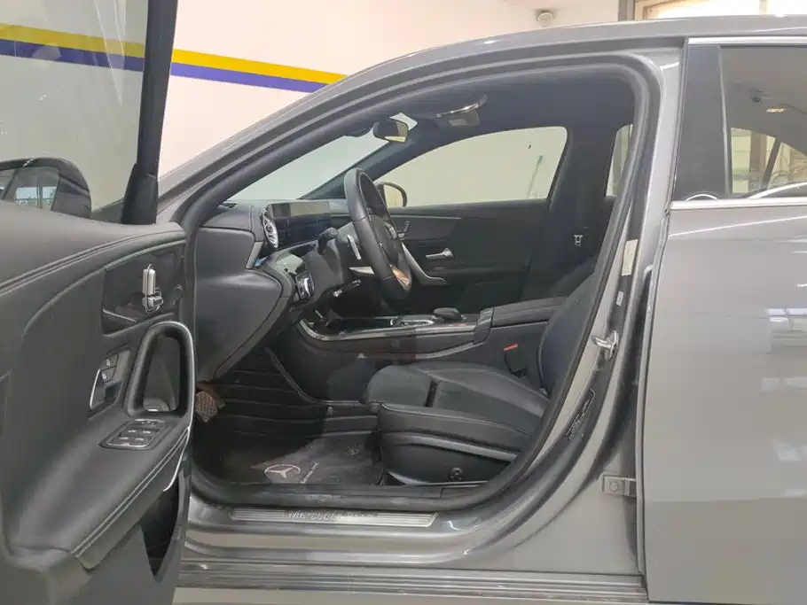 Фото 9 - Mercedes-Benz A-Class