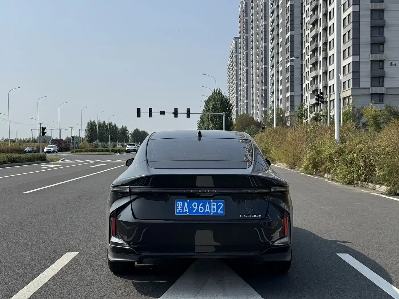 Lexus ES 2026 2025 Model 300h Base Version