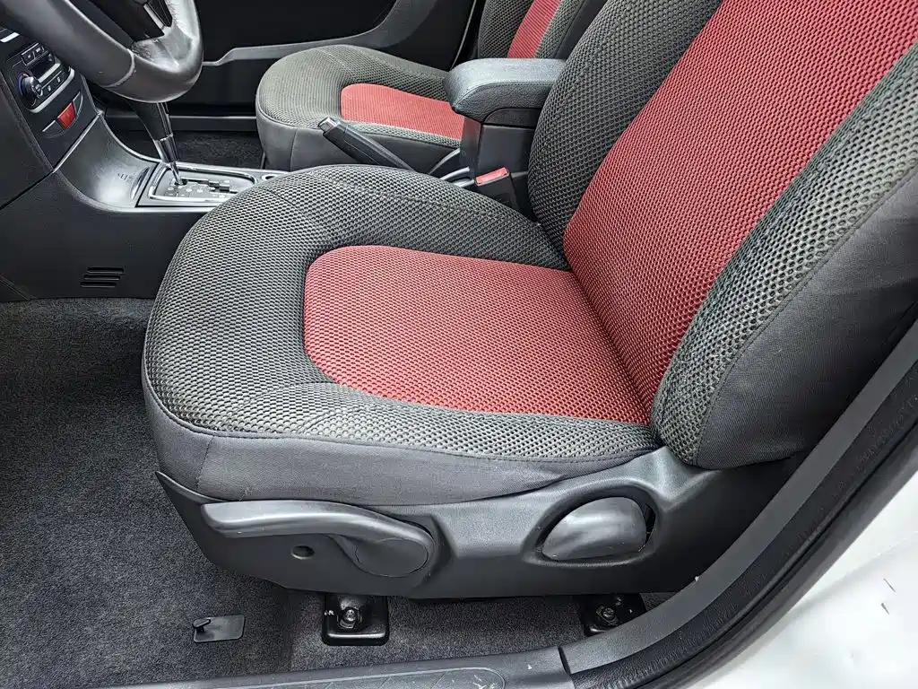 Dongfeng Aeolus Dongfeng Fengshen H30 2014 2014 CROSS 1.5L Automatic Deluxe