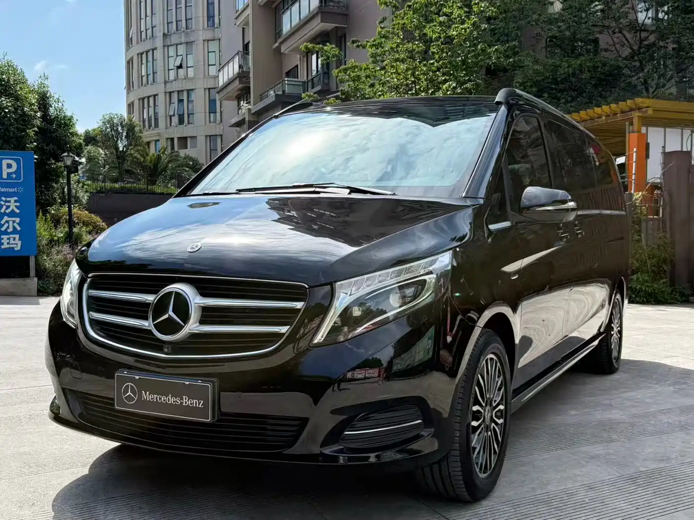 Mercedes-Benz V-Class 2018 V 260 L Premium Long Wheelbase Edition China VI фото 24