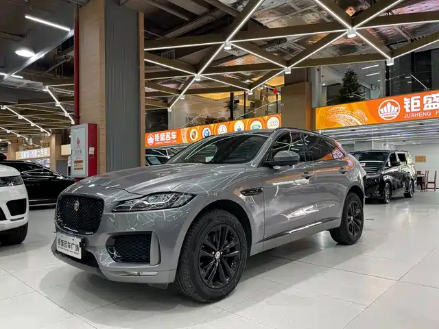 Jaguar F-PACE 2021
