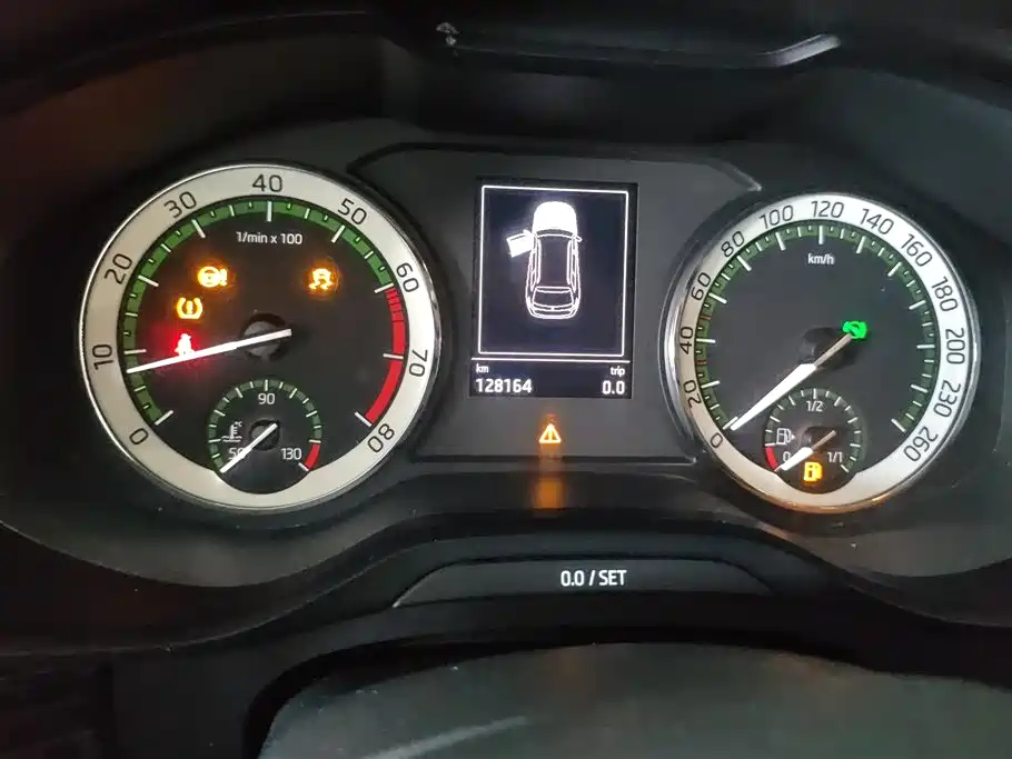 Škoda Kodiaq 2018 Facelift TSI330 7-seat 2WD Premium Luxury Edition фото 14