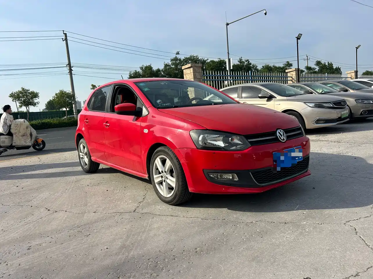 Volkswagen Polo 2013 1.6L Automatic Comfort Edition фото 2