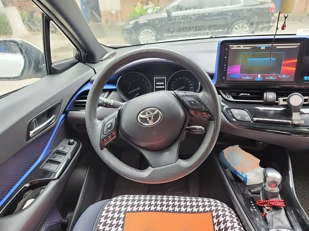 Toyota C-HR 2019 2018 2.0L Leading Sunroof Edition China VI