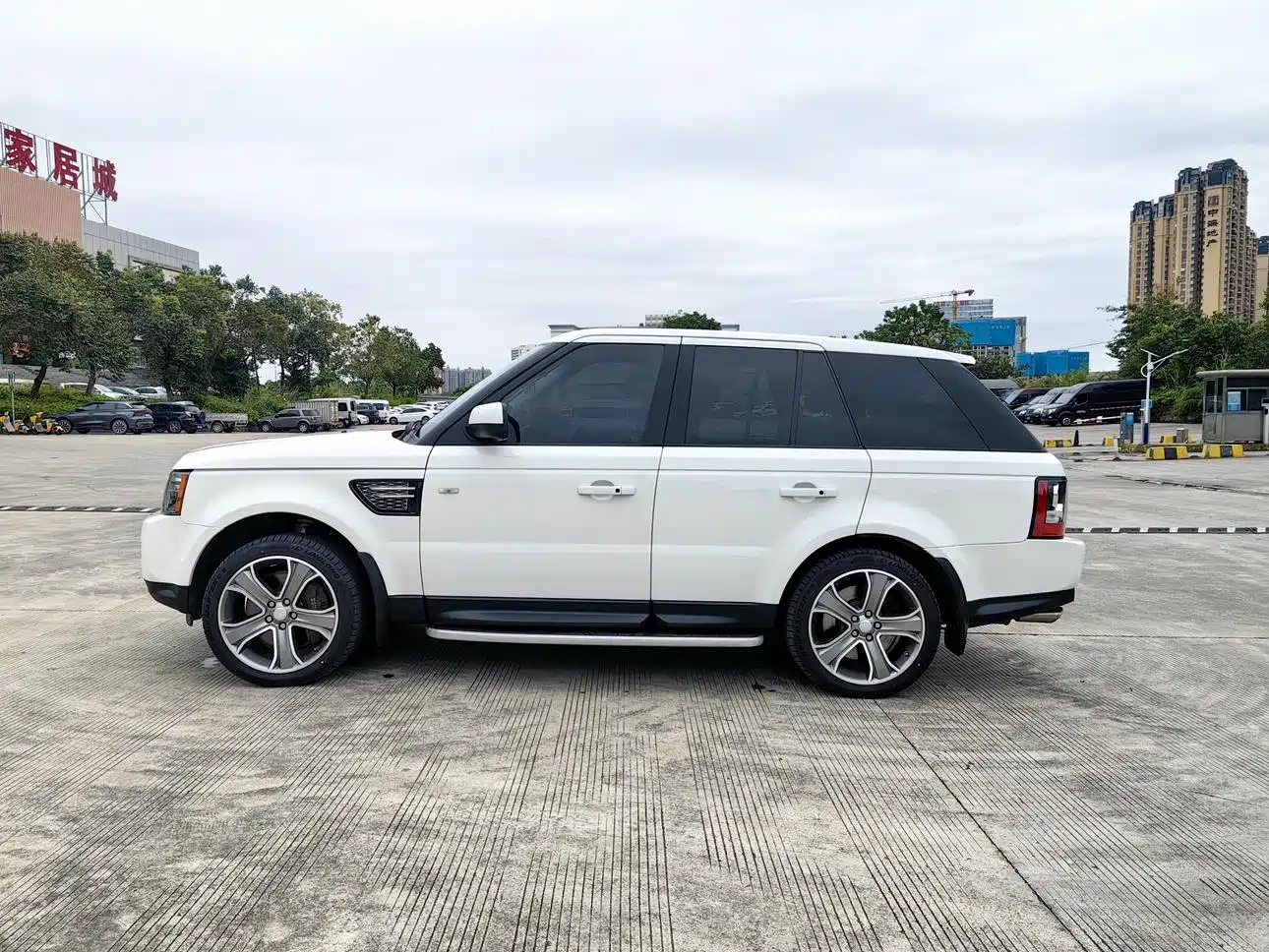 Land Rover Range Rover Sport 2012 5.0 SC V8 Fengshang Genesis Edition фото 21