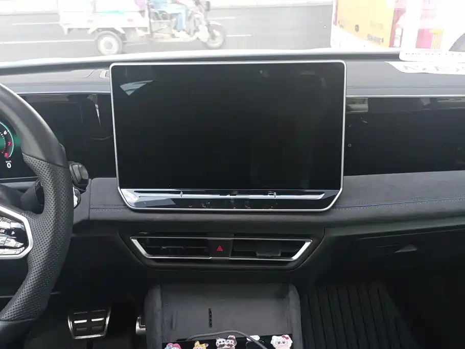 Volkswagen Tiguan L 2024 PRO 380TSI 4WD R-Line Premium Edition фото 13