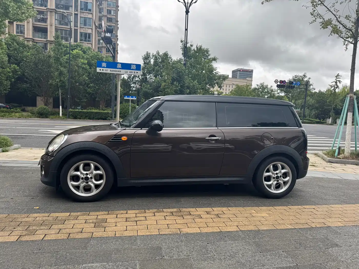 MINI CLUBMAN 2011 2011 1.6L COOPER Fun