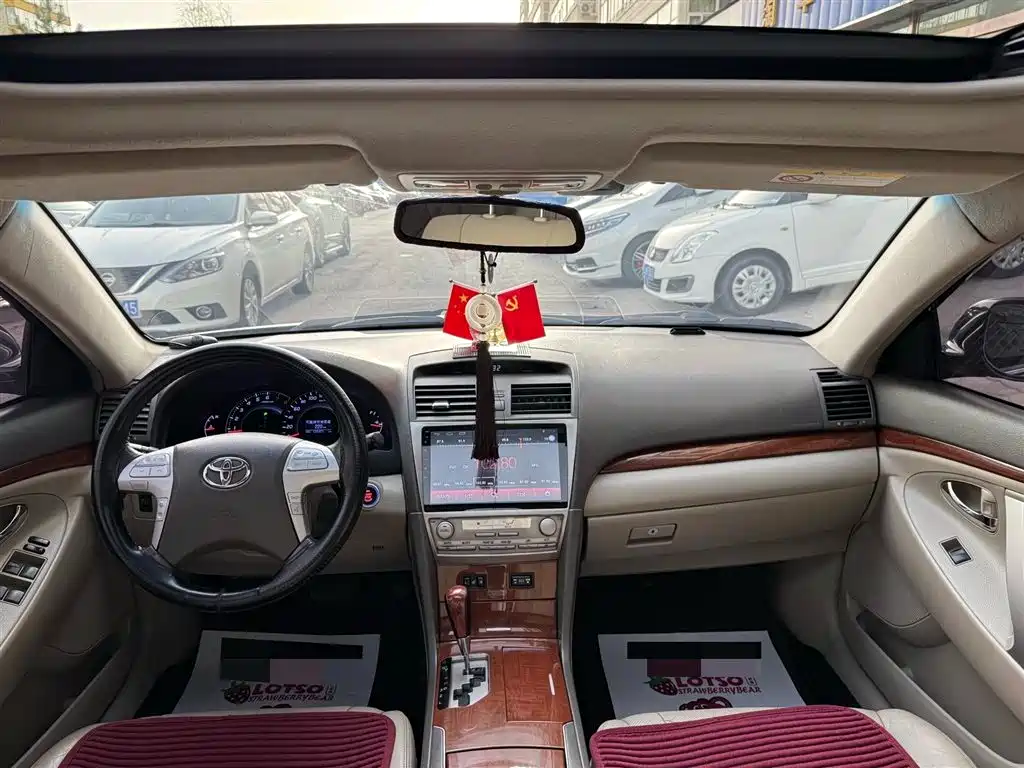 Toyota Camry 2013 200G Classic Luxury Edition фото 5