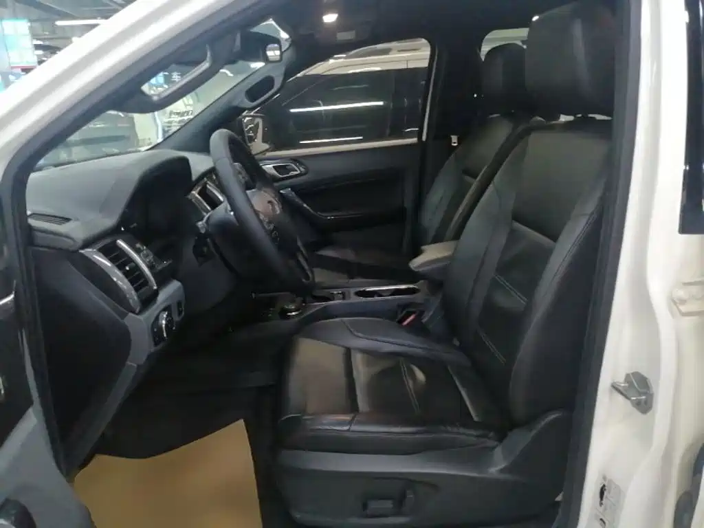 Ford Everest 2017 2017 2.0T Gasoline Automatic 4WD Flagship Edition 7-Seater