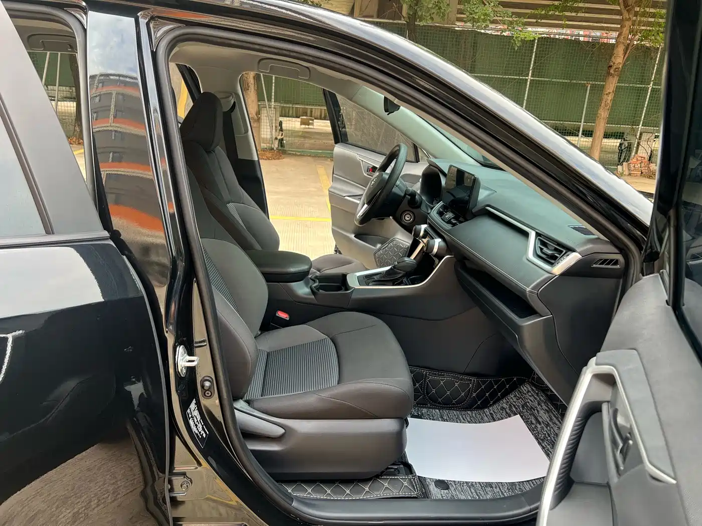 Toyota Wildlander 2024 2024 2.0L CVT FWD Leading Edition