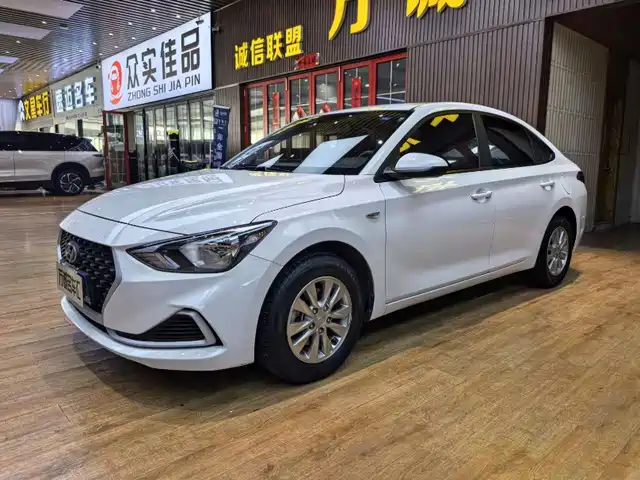 Hyundai Elantra 2021