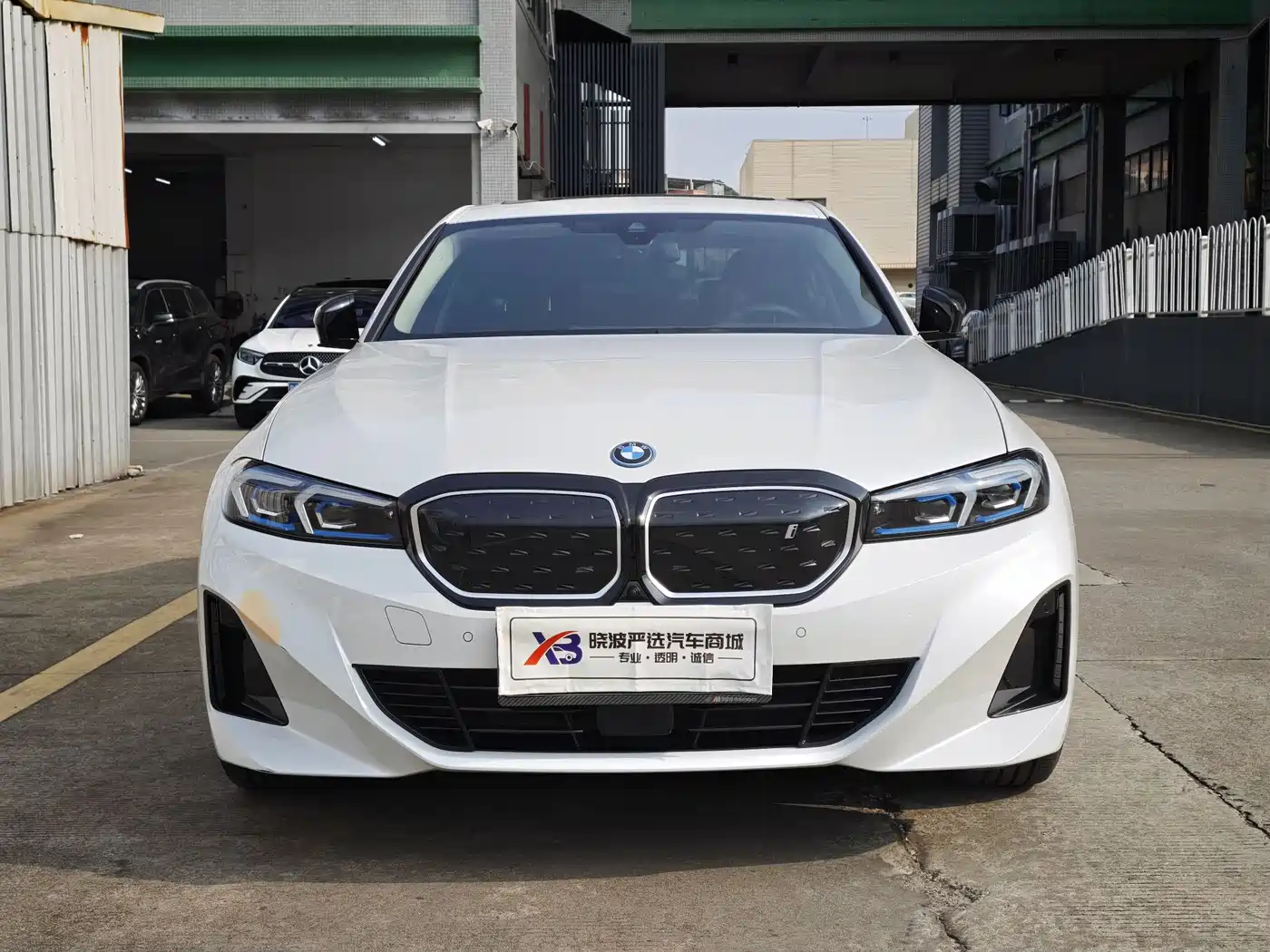 BMW i3 2024 eDrive 40 L Night Sport Package фото 2