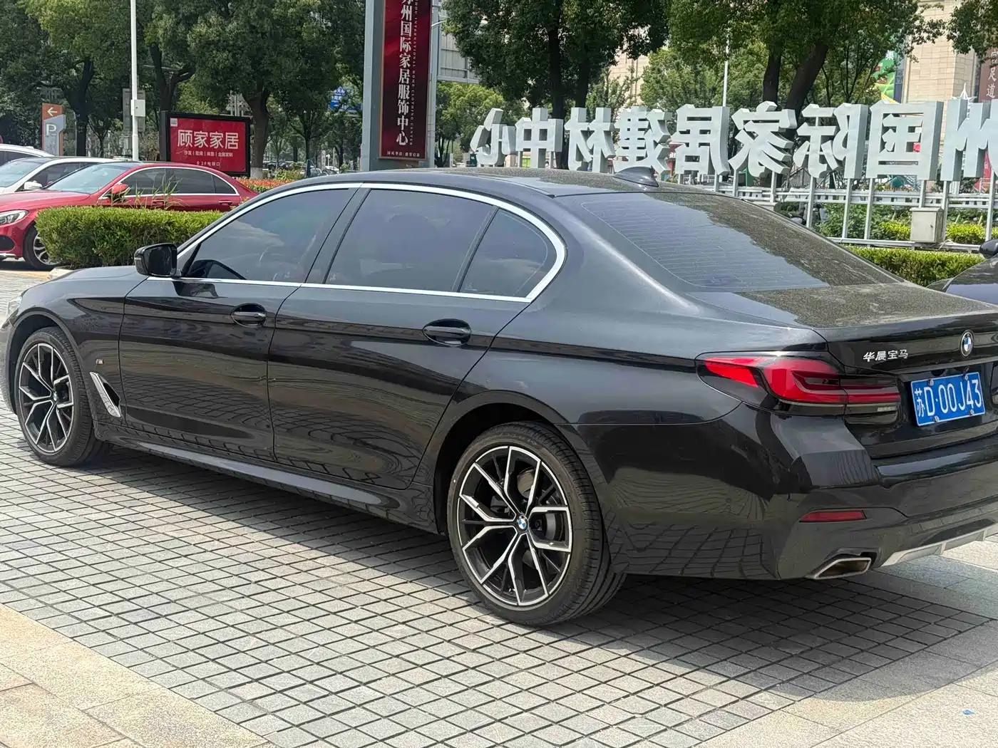 BMW 5 Series 2022 530Li Exclusive Luxury Package фото 7