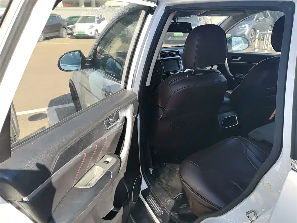 Haval H6 2015 Sport 1.5T Automatic 2WD Luxury фото 14