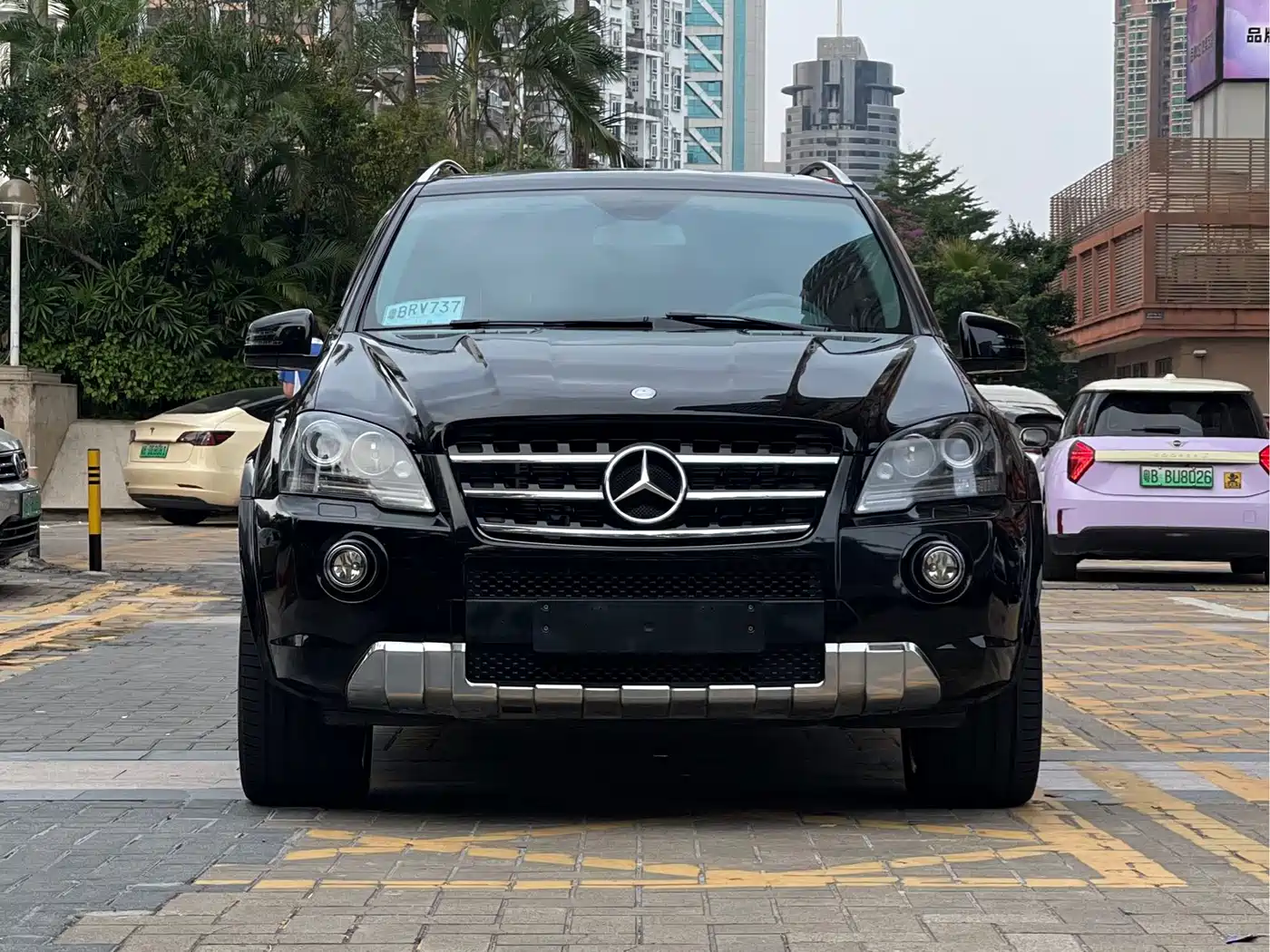 Mercedes-Benz M-Class AMG 2011 AMG ML 63 фото 2