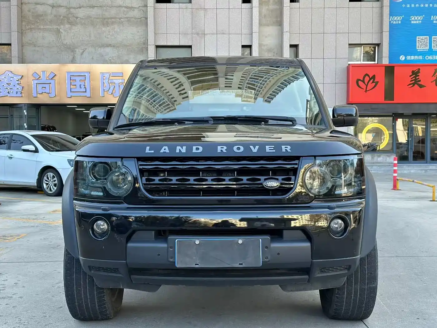 Land Rover Discovery 2009 Model 2.7 TDV6-S фото 2