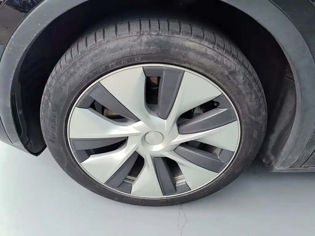 Фото 23 - Tesla Model Y