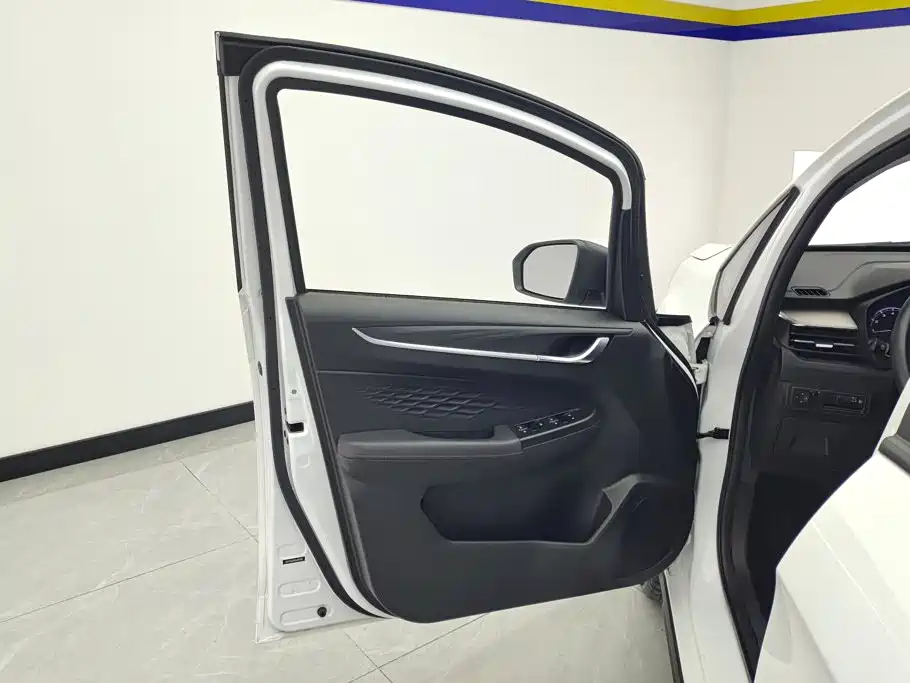 Geely Vision X3 2022 2021 PRO 1.5L CVT Premium