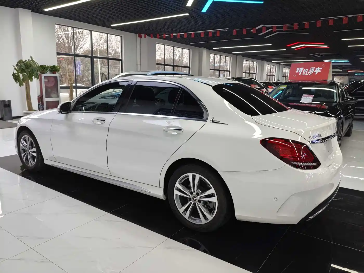 Mercedes-Benz C-Class 2019 C 180 L Fashion Sport Edition фото 7