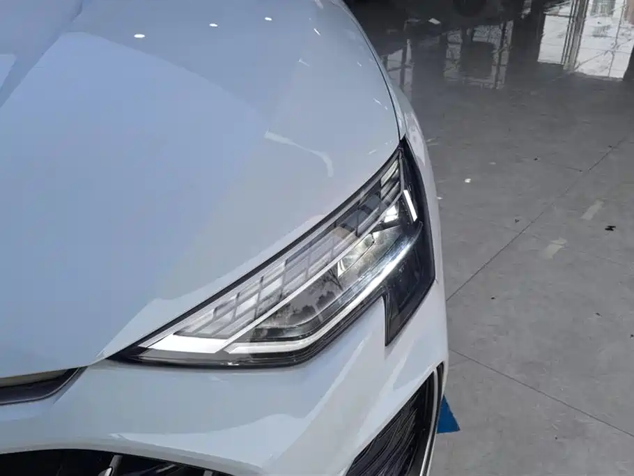 Audi A3 2025 A3L Limousine 35TFSI Flying Premium фото 5