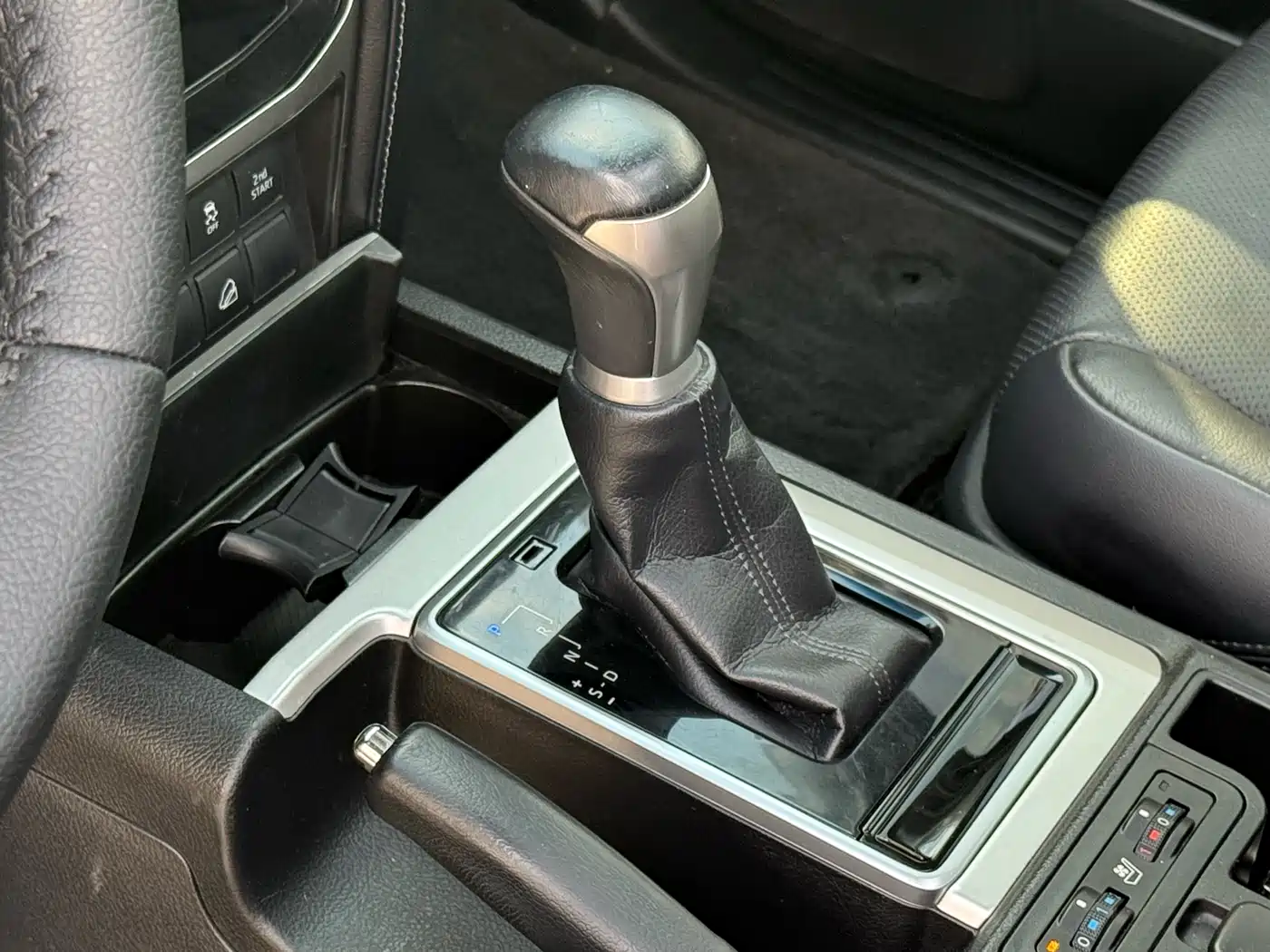 Toyota Prado 2019 3.5L Automatic TX-L Zunxiang Edition with Rear-mounted Spare Tire фото 14