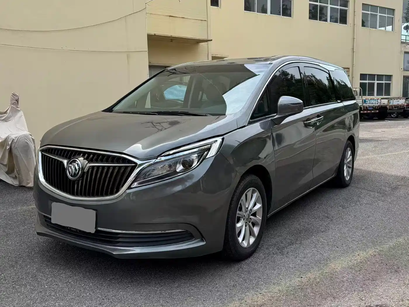 Фото 2 - Buick GL8
