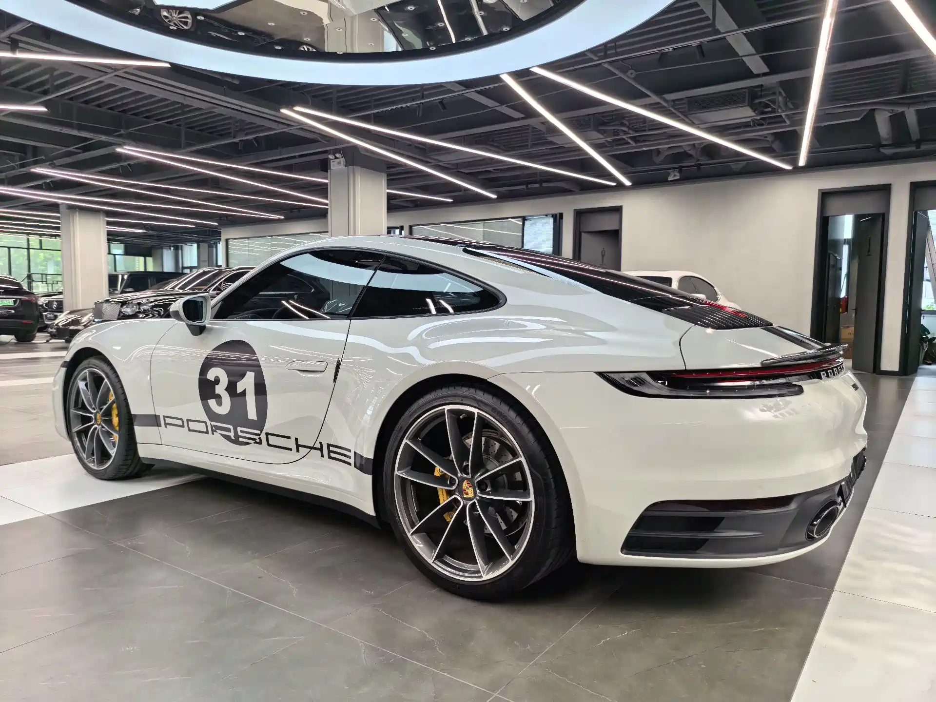 Фото 6 - Porsche 911