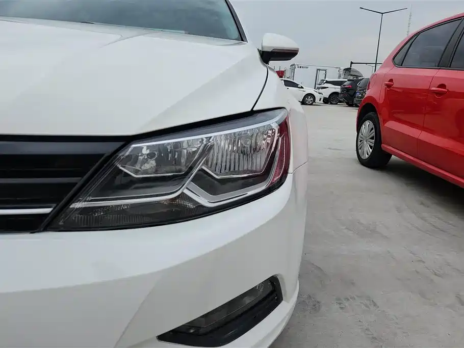 Volkswagen Lamando 2018 230TSI DSG Trend Edition фото 5