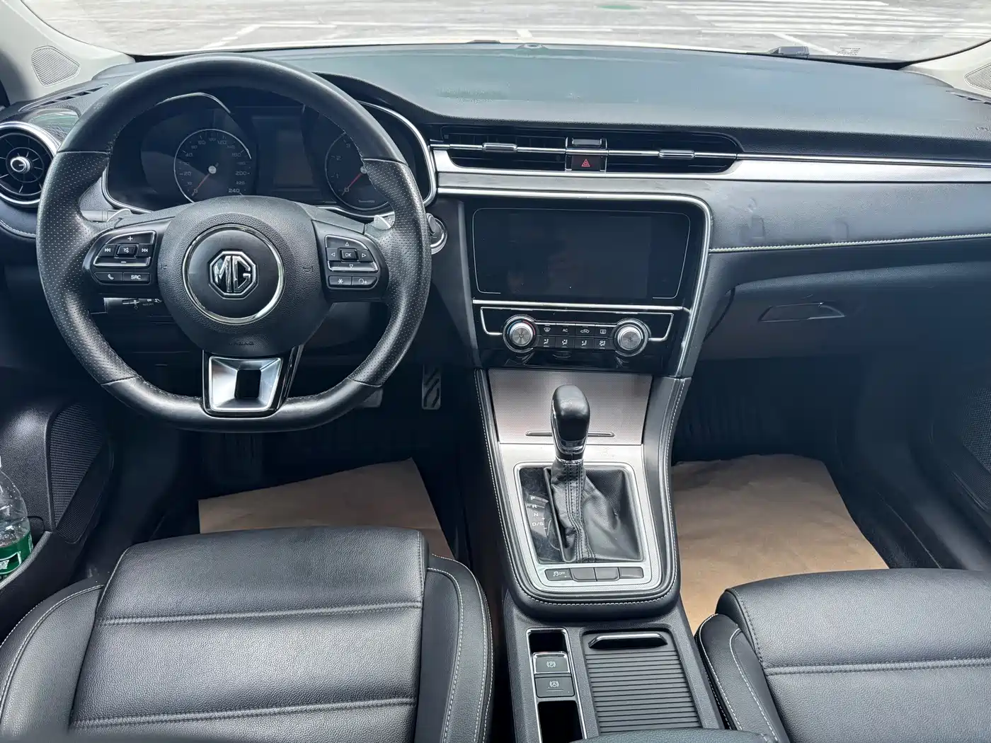 MG MG6 2017 2017 20T Automatic Luxury Smart Connect Version (China V)