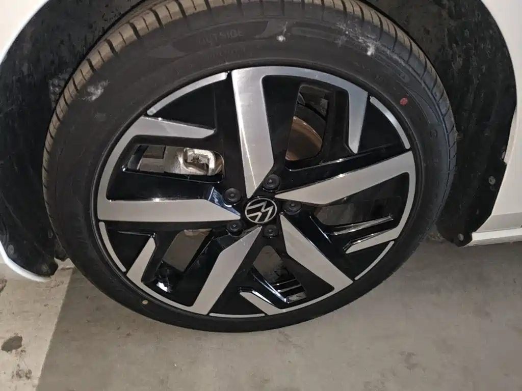 Photo 23 - Volkswagen Lamando