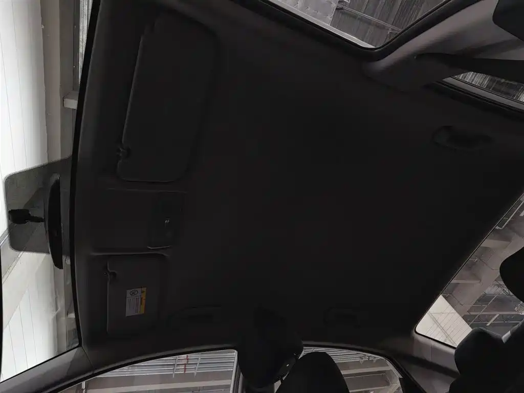 Hyundai Verna 2016 1.4L Manual Cool Edition GLS фото 14