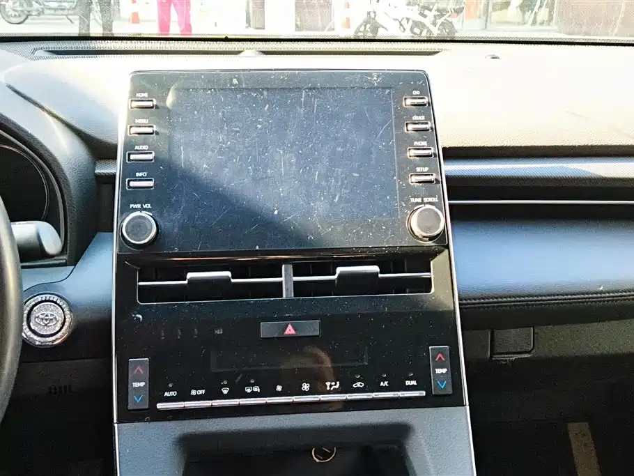 Toyota Avalon 2019 Hybrid 2.5L Luxury Edition China VI фото 13