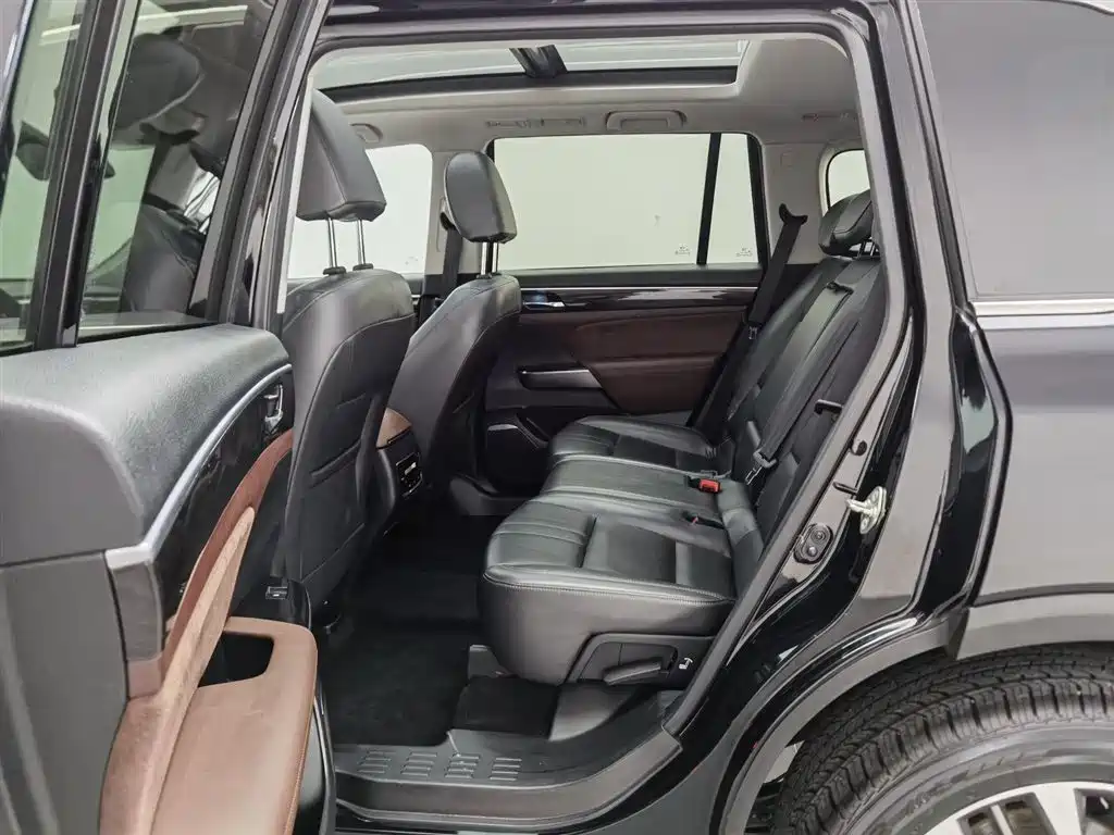 GAC Trumpchi Trumpchi GS8 2017 320T 2WD Luxury Smart Connect (7-seater) фото 15