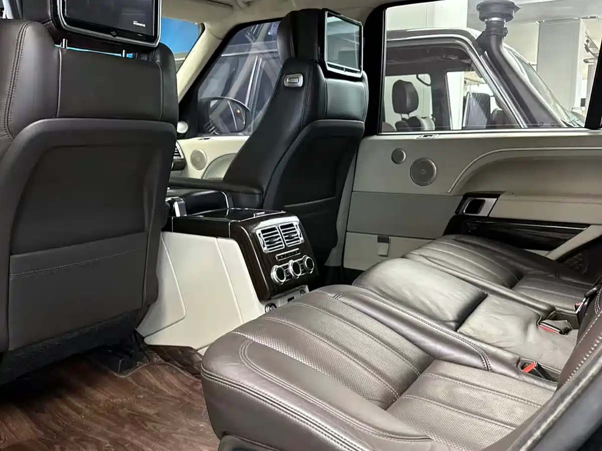 Land Rover Range Rover 2014 2014 3.0 SC V6 Vogue SE Genesis Extended Edition
