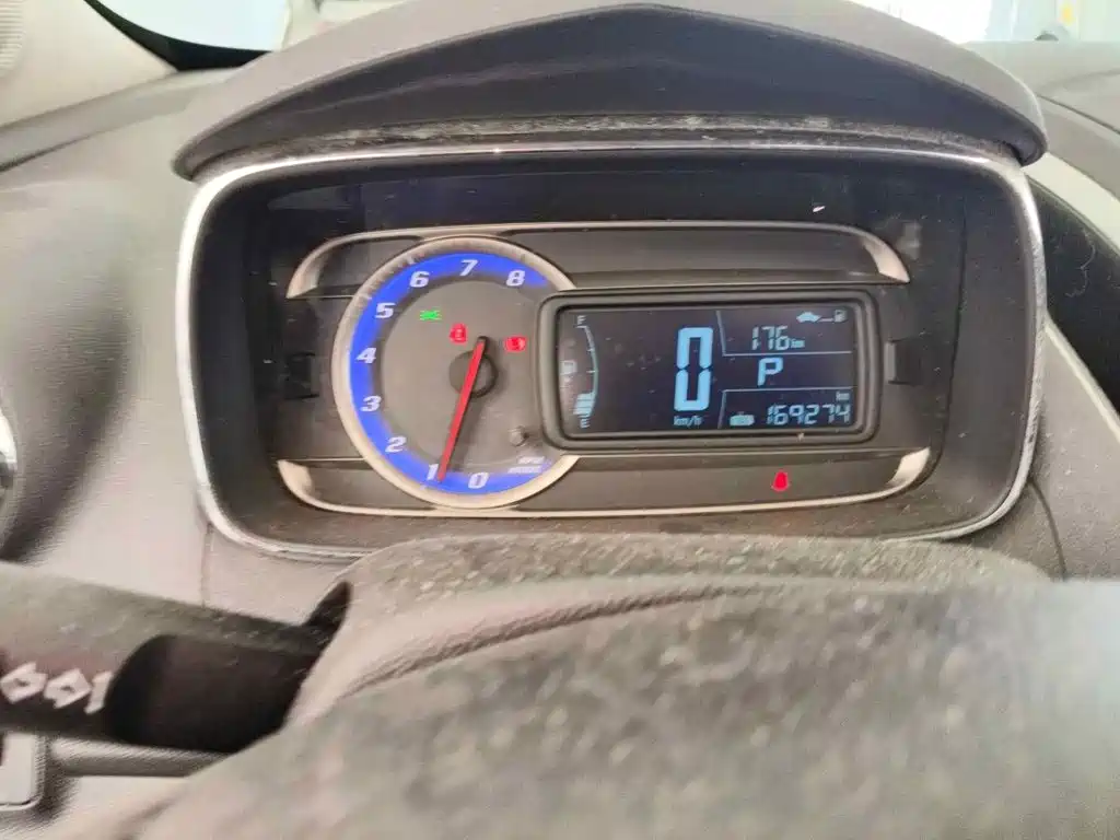 Фото 4 - Chevrolet Trax
