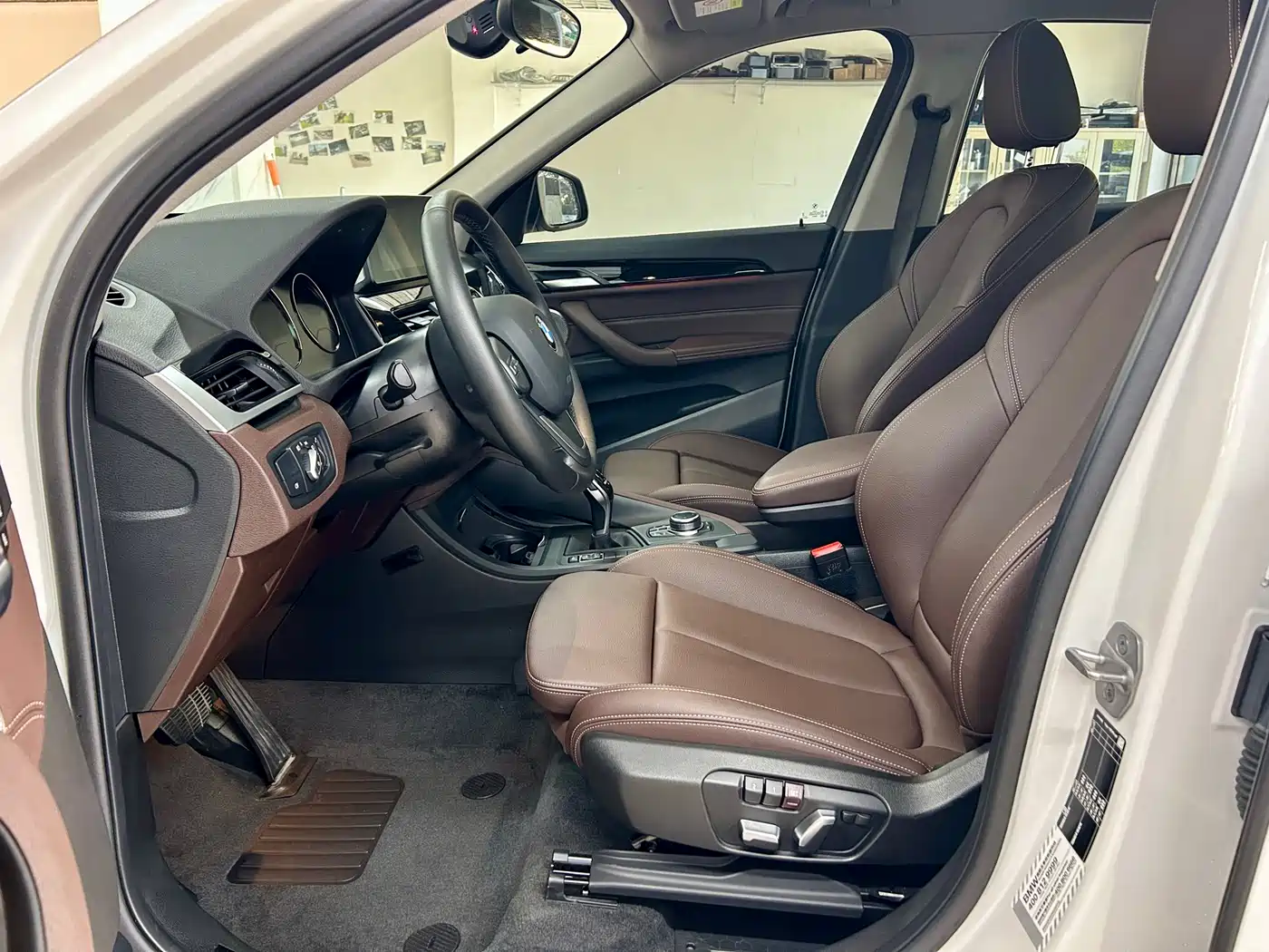 BMW X1 2022 sDrive20Li Fashion фото 8