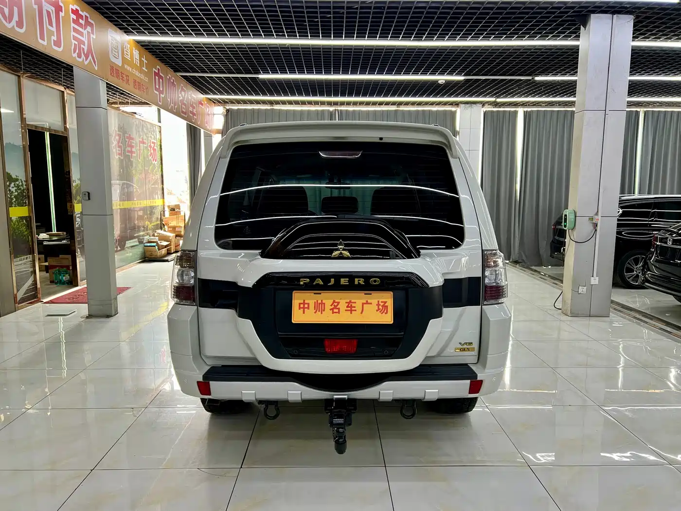 Mitsubishi Pajero (Import) 2020 3.0L Automatic Comfort Edition фото 5