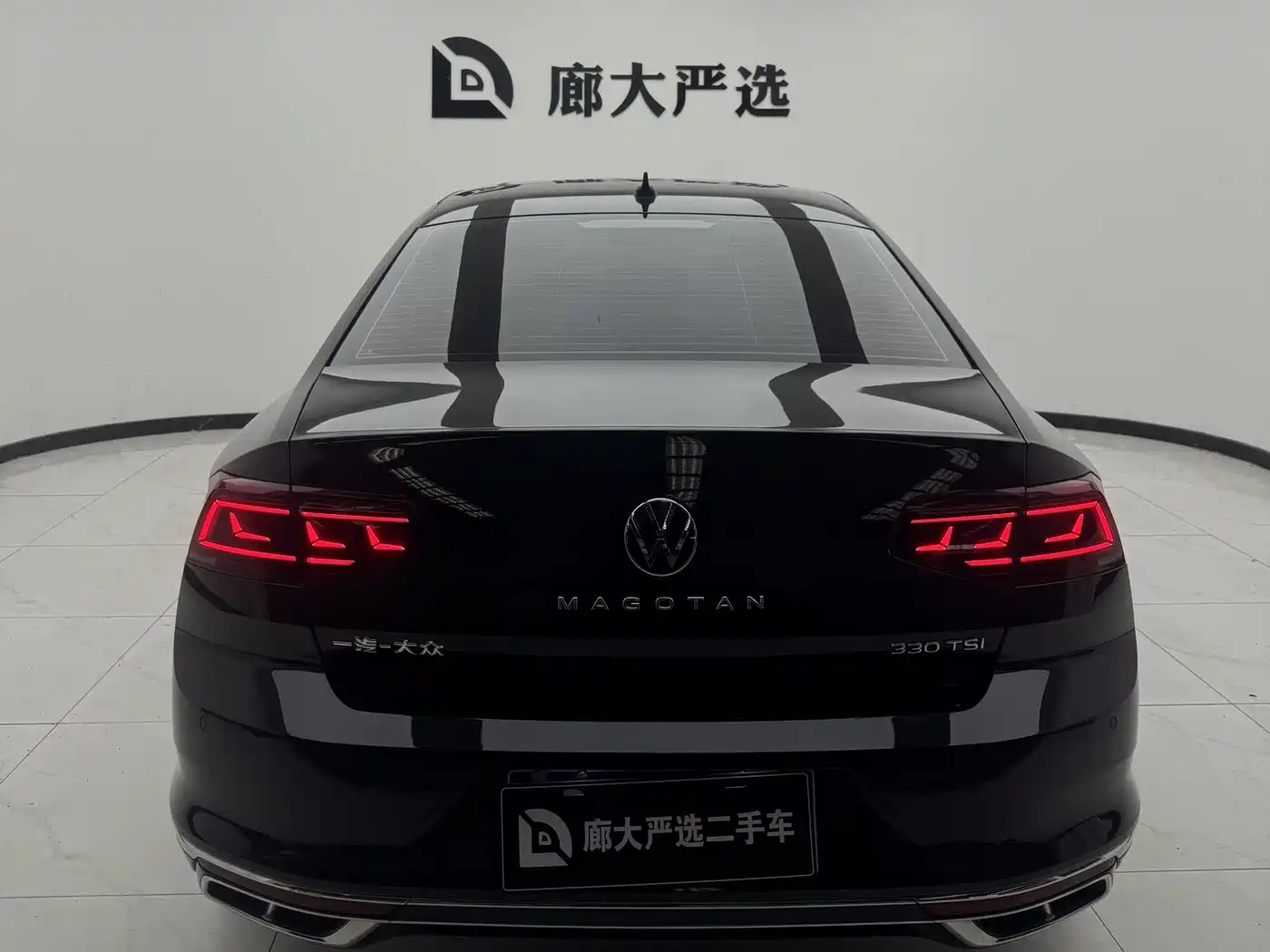 Volkswagen Magotan 2023 Model 2 Million Commemorative Edition 330TSI DSG Luxury фото 4