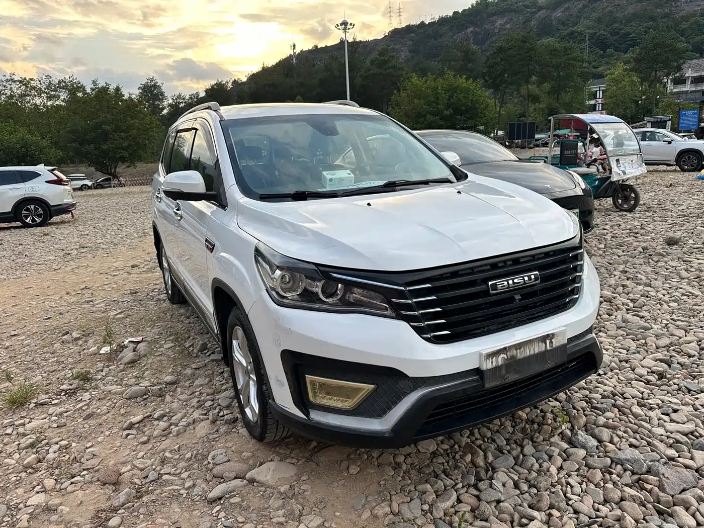 Bisu Auto Bisu T5 2017 2017 1.5T Manual Luxury