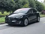 Фото 1 - Tesla Model X