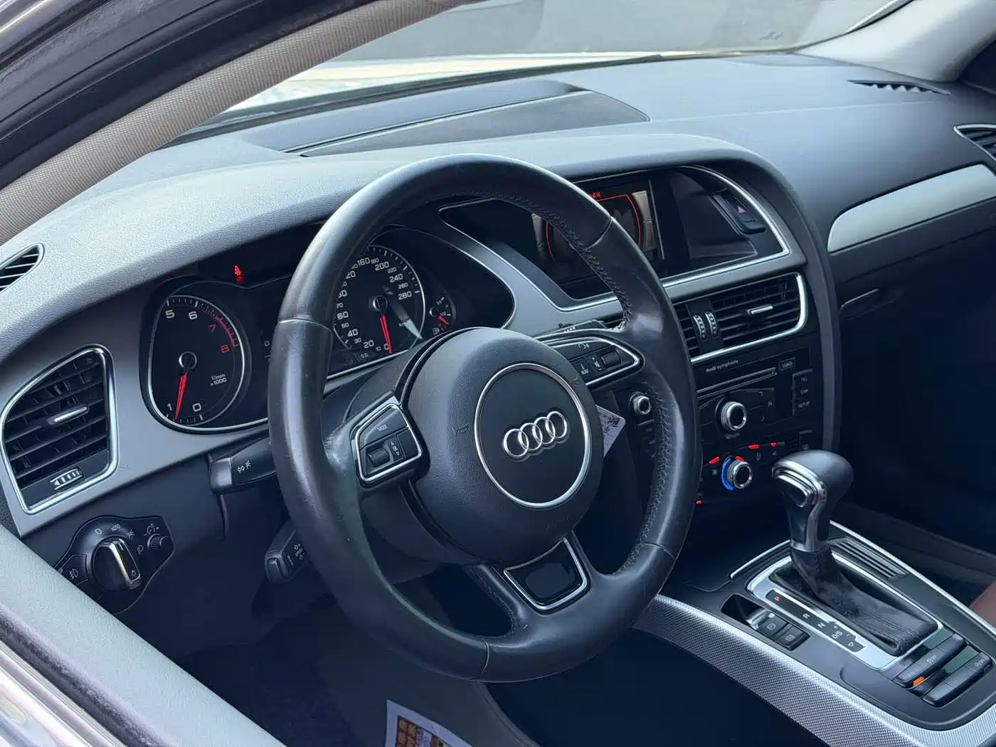 Audi A4L 2013 35 TFSI Automatic Standard фото 7
