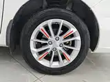 Фото 6 - Geely Vision