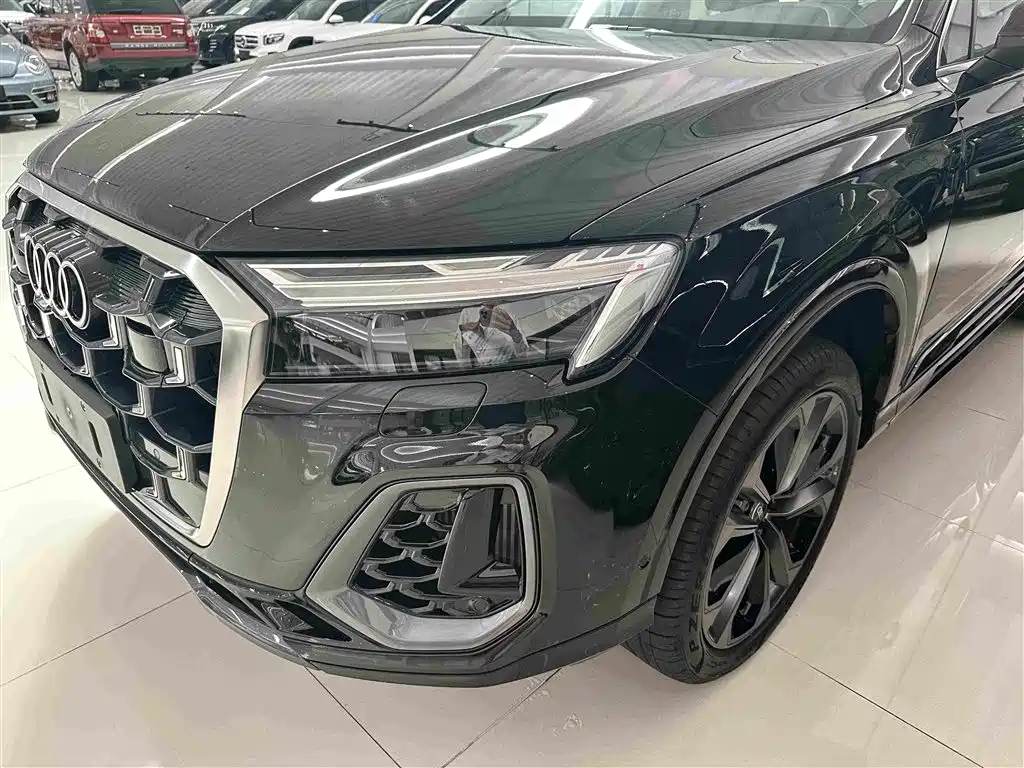 Audi Q7 2026 2025 55 TFSI quattro S line Sport