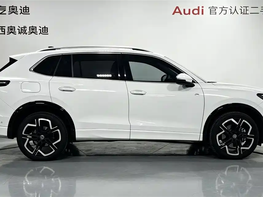 Volkswagen Tiguan L 2025 2025 PRO 380TSI 4WD R-Line Smart Premium Edition