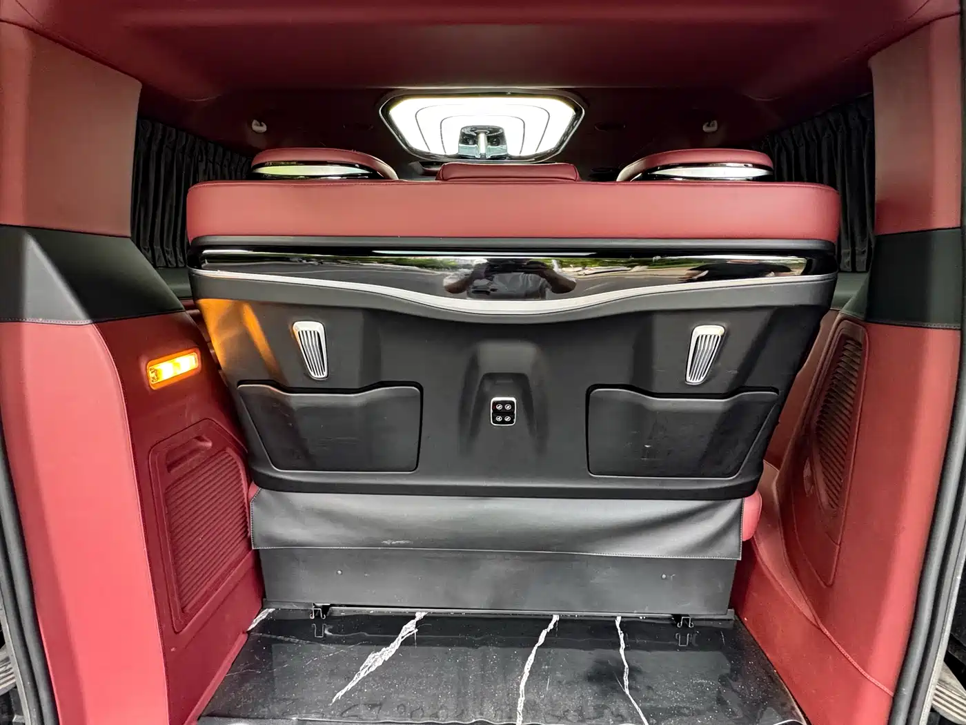 Ford Tourneo 2024 Model 2.0T Auto Supreme Plus Edition фото 36