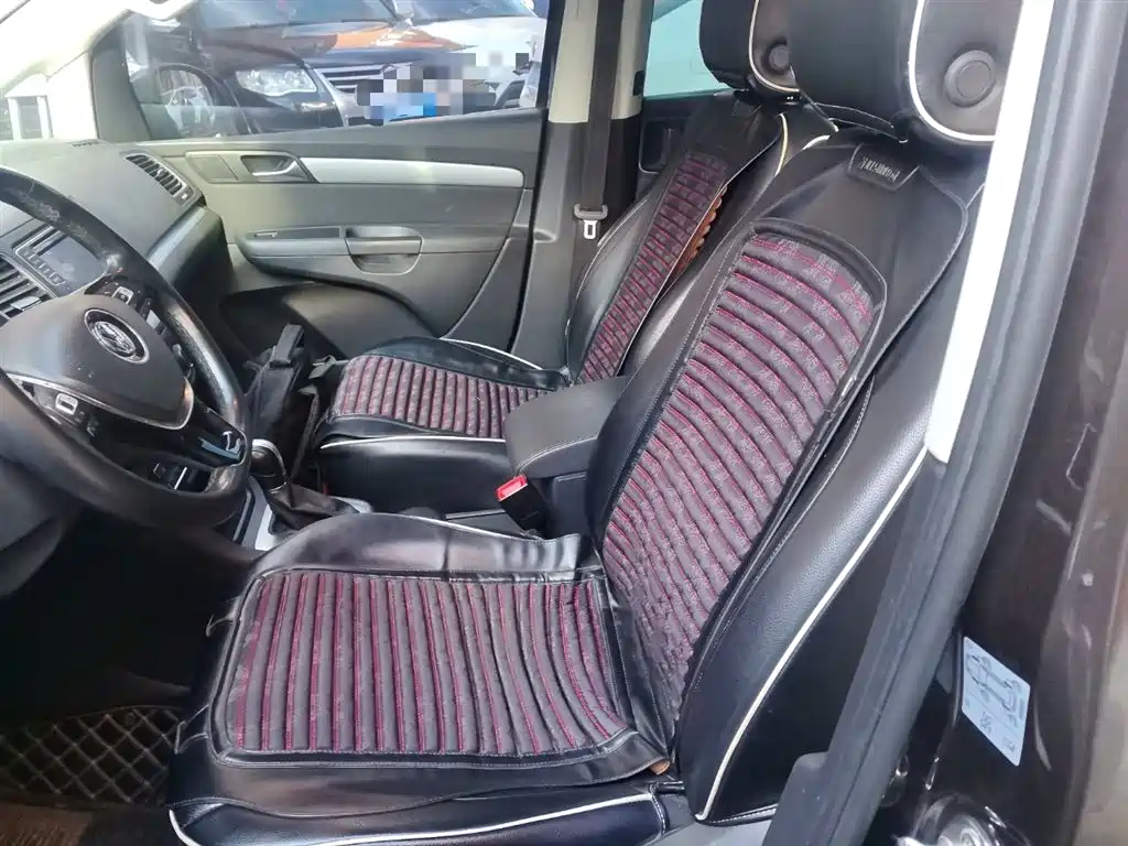 Volkswagen Sharan 2018 380TSI Comfort 7-Seater фото 8