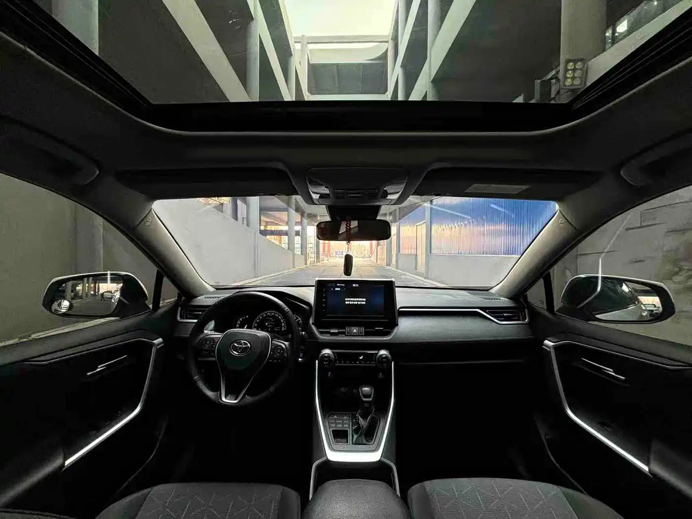 Toyota RAV4 Rongfang 2020 2.0L CVT AWD Trend Edition фото 6