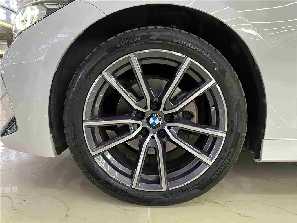 BMW 3 Series 2023 320Li M Sport Package фото 5